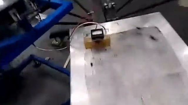 Напряжение на промышленном флокаторе и ток потребления.