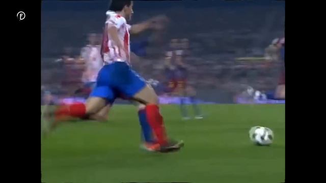 MESSI Defending Skills That Shocked Everyone смотреть онлайн