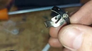 Нет натяжения нижней нити, ремонт шпуледержателя своими руками