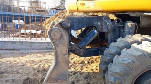 Экскаватор CAT M320D2 пневмоколесный