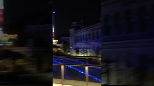 Malam di masjid jamek