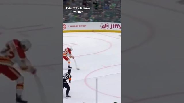 Tyler Toffoli scores the game winning goal against the Stars with 6 seconds remaining in the game.