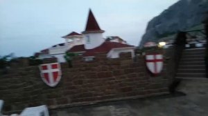 Отель Бастион в Судак шикарные виды с номеров на генуэсскую крепость