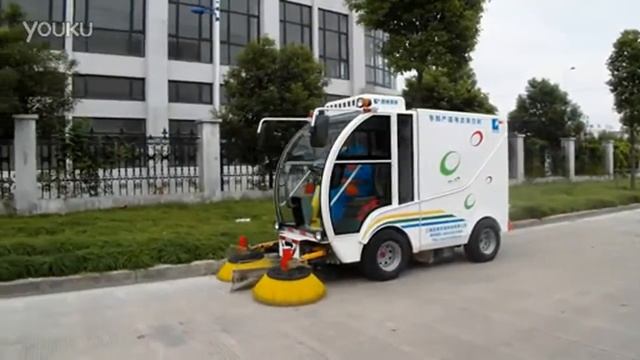 Подметально уборочная машина