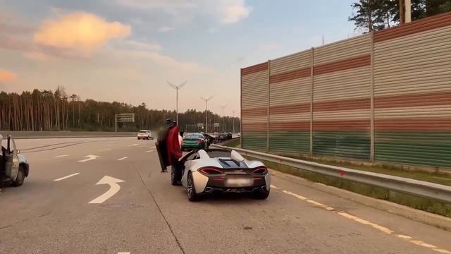 ТАДЖИК КУПИЛ MACLAREN ПРАДАЛЖЕНИЕ!!! СХОДКА... смотреть онлайн