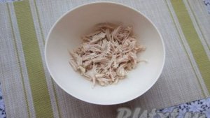 Салат из куриной грудки с помидорами и болгарским перцем