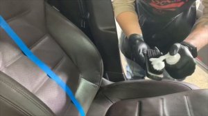 Правильный уход за кожей автомобиля