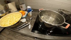 Сушеная картошка для похода с помощью древнегерманской тёрки BÖRNER и электросушилки