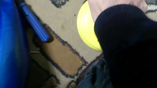Как накачать мяч для фитнеса