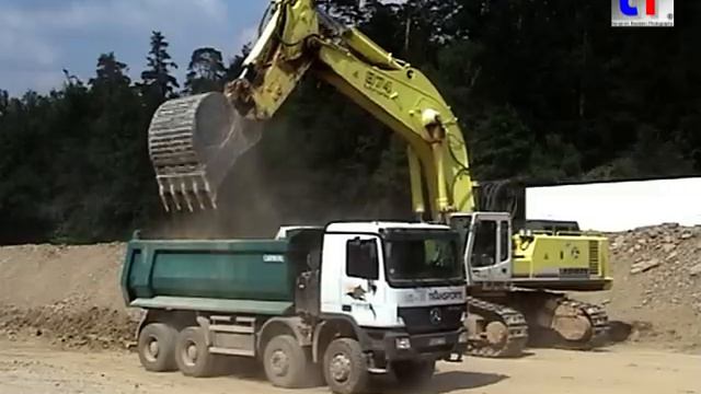 Liebherr R 974B, Ride Along Mercedes-Benz SK,... / A 8 Wimsheim, Germany, 23.05.2007. смотреть онлайн