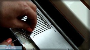 Замена иглы на вязальной машинке