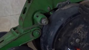 John Deere 7000   DB44 ?Восстановили разбитую сеялку ? Пропашные сеялки?  Kinze   Massey Ferguson