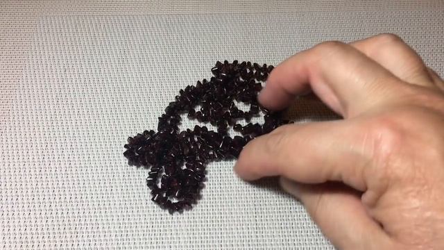 Переделка. Из гранатовых бус делаю колье.