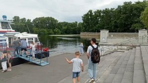 РЕАЛЬНАЯ ЖИЗНЬ В БЕЛАРУСИ 2023. БРЕСТ ПРОГУЛКА НА ТЕПЛОХОДЕ/ РАБОТА ДЛЯ ИНОСТРАНЦЕВ В РБ/ПОПАЛИ НА