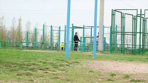 Мастер Турника ПРИТВОРИЛСЯ НОВИЧКОМ На Спорт. Площадке (РЕАКЦИИ ЛЮДЕЙ)