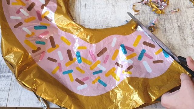 Бумажный наполнитель своими руками. Как сделать бумажный наполнитель из фольгированого шарика?
