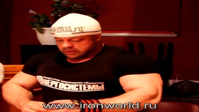 Eurolifting-2011 Владимир Кравцов жмёт лёжа 301 кг смотреть онлайн