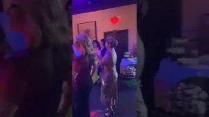 Девушка Армянка, кавер на популярную песню Арсена Касиева. Оксана и Влад Майами США, ресторан Арара