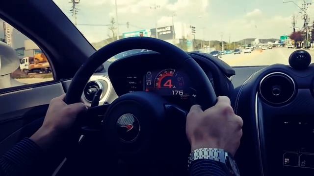 Прокатились на Макларене смотреть онлайн