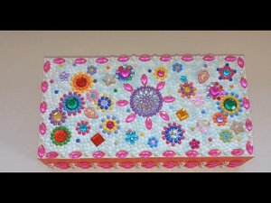 Шкатулка из коробки от телефона из остатков страз от алмазной мозаики/радуга рукоделия