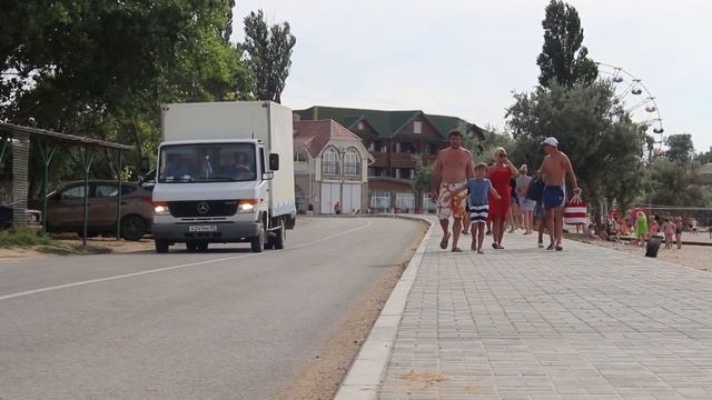 Прогулка по Черноморской набережной.Черноморское. Крым.Россия - 2016