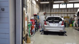 СТО ХОНДА В ЯПОНИИ. Есть ли масла Honda.  HONDA OIL CHANGE IN JAPAN ON SERVICE ANTON MYGT JAPAN