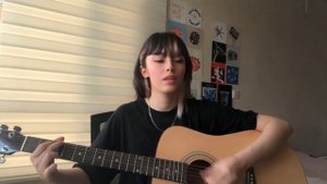 We fell in love in october by Girl in red - Easy guitar tutorial by Kaio
