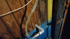 Процесс поднятия воды из скважины без заполнения скважины водой