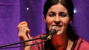 Souad MASSI Live Acoustic 2007.avi