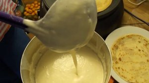 Печём блины на электроблиннице UNIT.//Bake the pancakes on elektroblinnitse UNIT.