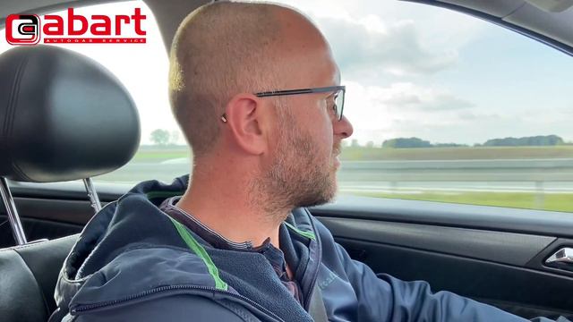 Czy Mercedes C32 AMG 354 KM traci wigor po montażu instalacji gazowej BRC w Abart Auto&Gaz Wrocław? смотреть онлайн