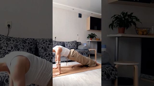 Разминка под музыку @prvrln#йога#йогадома#yoga#практика#спорт#тренировка