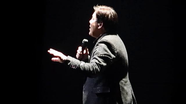 Martin Nievera Concert with Regine Velasquez, Darren Espanto, KZ - Philippines Vlog 05 (Season 4) смотреть онлайн