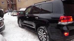 Автомобили с пробегом. Секвойя и Крузак.