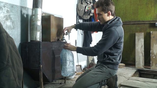 Жизнь в гараже. Прокладка проводки. Ep.3 Ремонт в гараже. смотреть онлайн