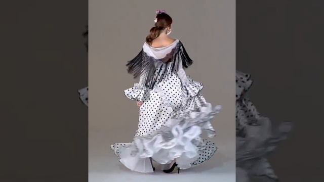 El Ajolí 2020 - TRAJE FLAMENCA ACEBUCHE