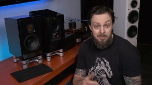 На первый взгляд: маленькие полочники Martin Logan Motion 15i