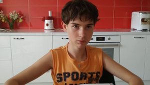 Влад. Аутизм. 16 лет. Трудно понимать связи и взаимоотношения людей. Ч 1