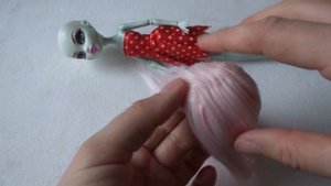 Как сделать парик для куклы из тресс 2 часть