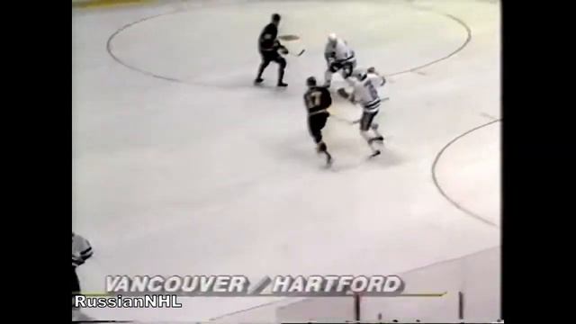 Vladimir Krutov gets an assist on Dave Capuano's goal vs Whalers (9 feb 1990)