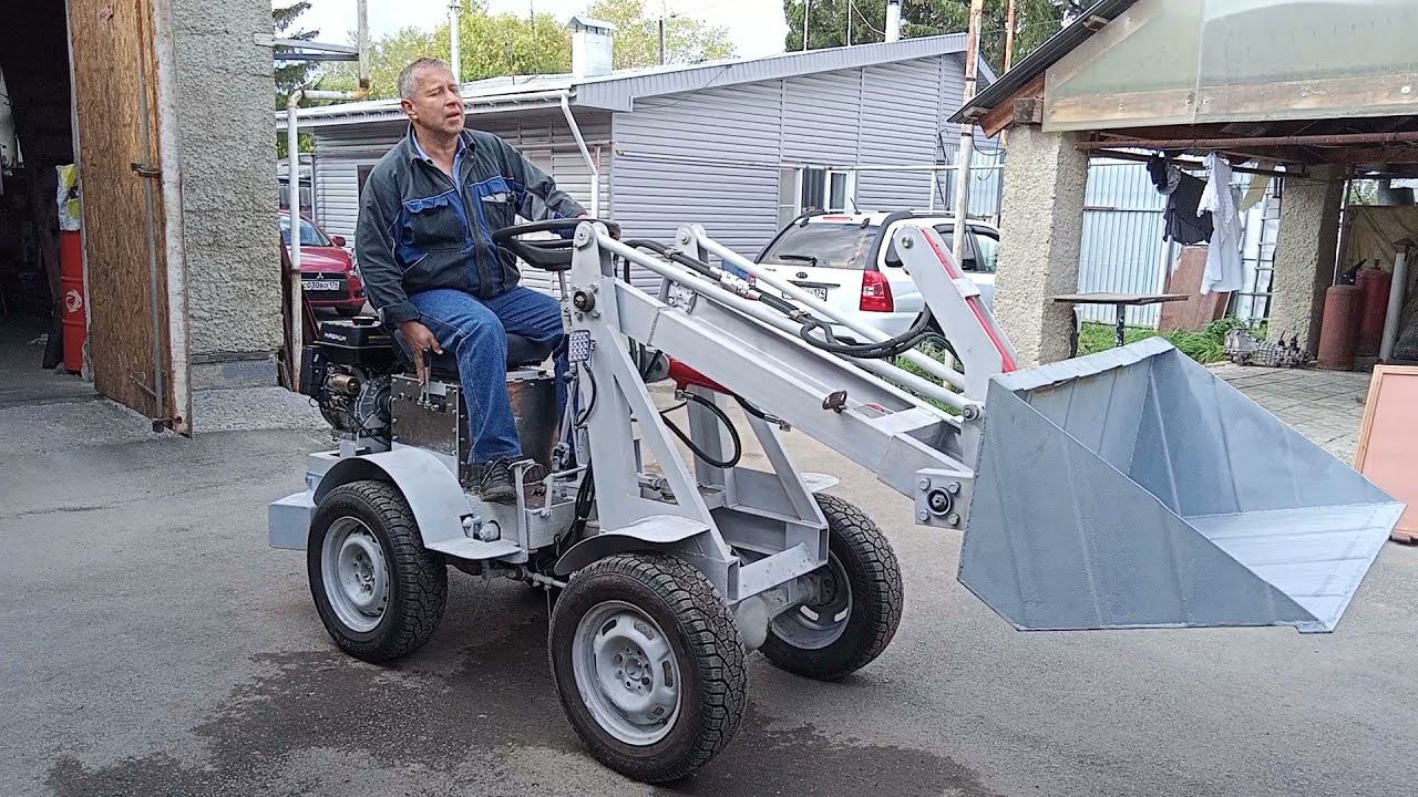 Тест-драйв МИНИ ПОГРУЗЧИКА моим ТОВАРИЩЕМ смотреть онлайн