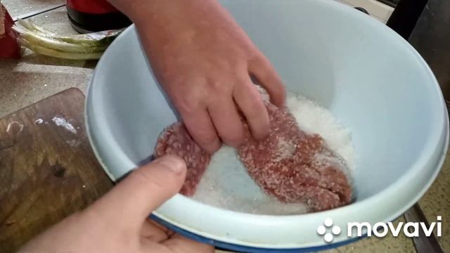 Свинина вяленая, готовится дома легко и просто. Зачетная закуска смотреть онлайн