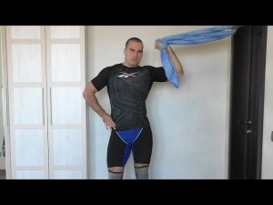 Сгибание одной руки на простыне: техника и нюансы