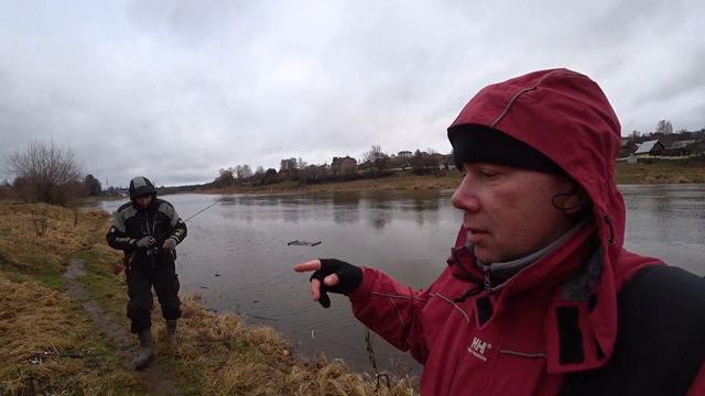 УЛьтралайт зимой , правильная подача приманки . смотреть онлайн