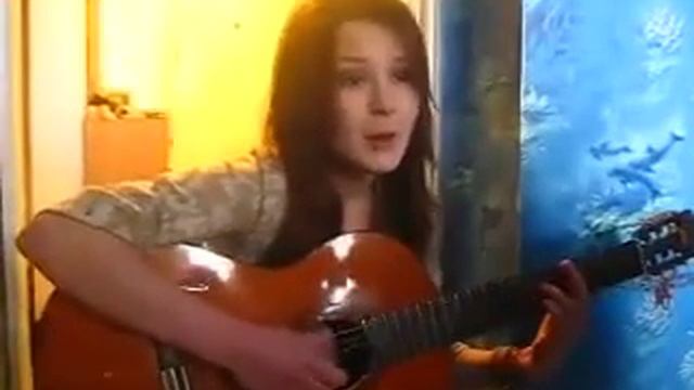 красивая девушка красиво поёт под гитару смотреть онлайн