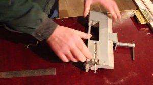 Шаблон регулируемый для врезки петель