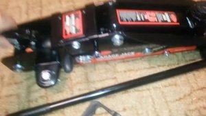 Домкрат подкатной 2.5 тонны ROCK FORCE RF-TH22501CB с фиксацией