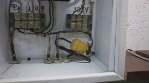 Установка токарного станка в гараже.ТВШ3