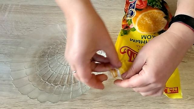 Как сделать тонкую сетку из майонеза без кондитерского мешка .ЛАЙФХАК.