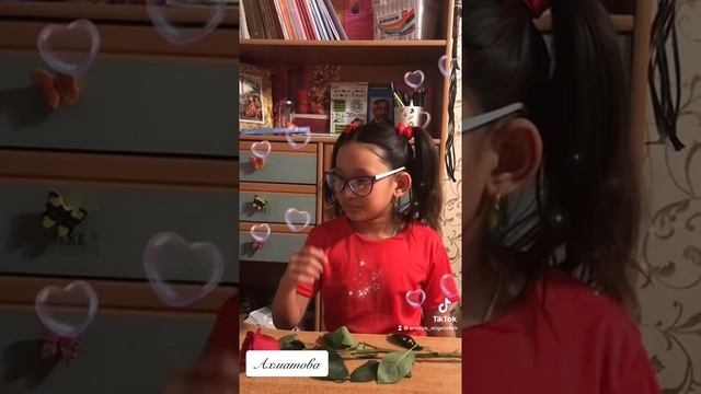 Стих Ахматова «сжала руки под тёмной вуалью « смотреть онлайн